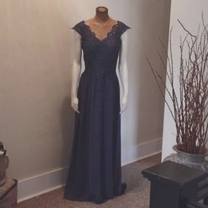 Stunning mother of the bride, bridesmaid or special occasion chiffon dress.